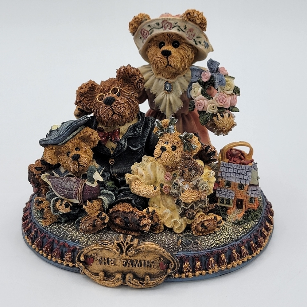 Boyds Bears The Family Figurine #3032